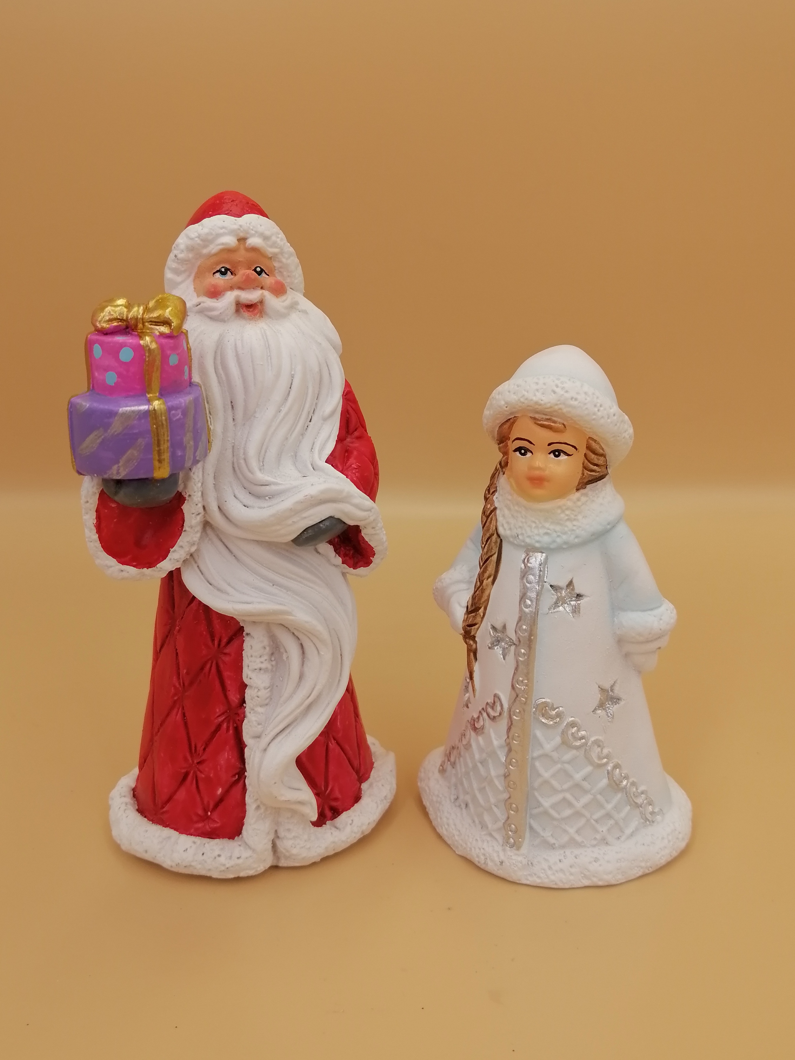 Набор фигурок Дед Мороз и Снегурочка