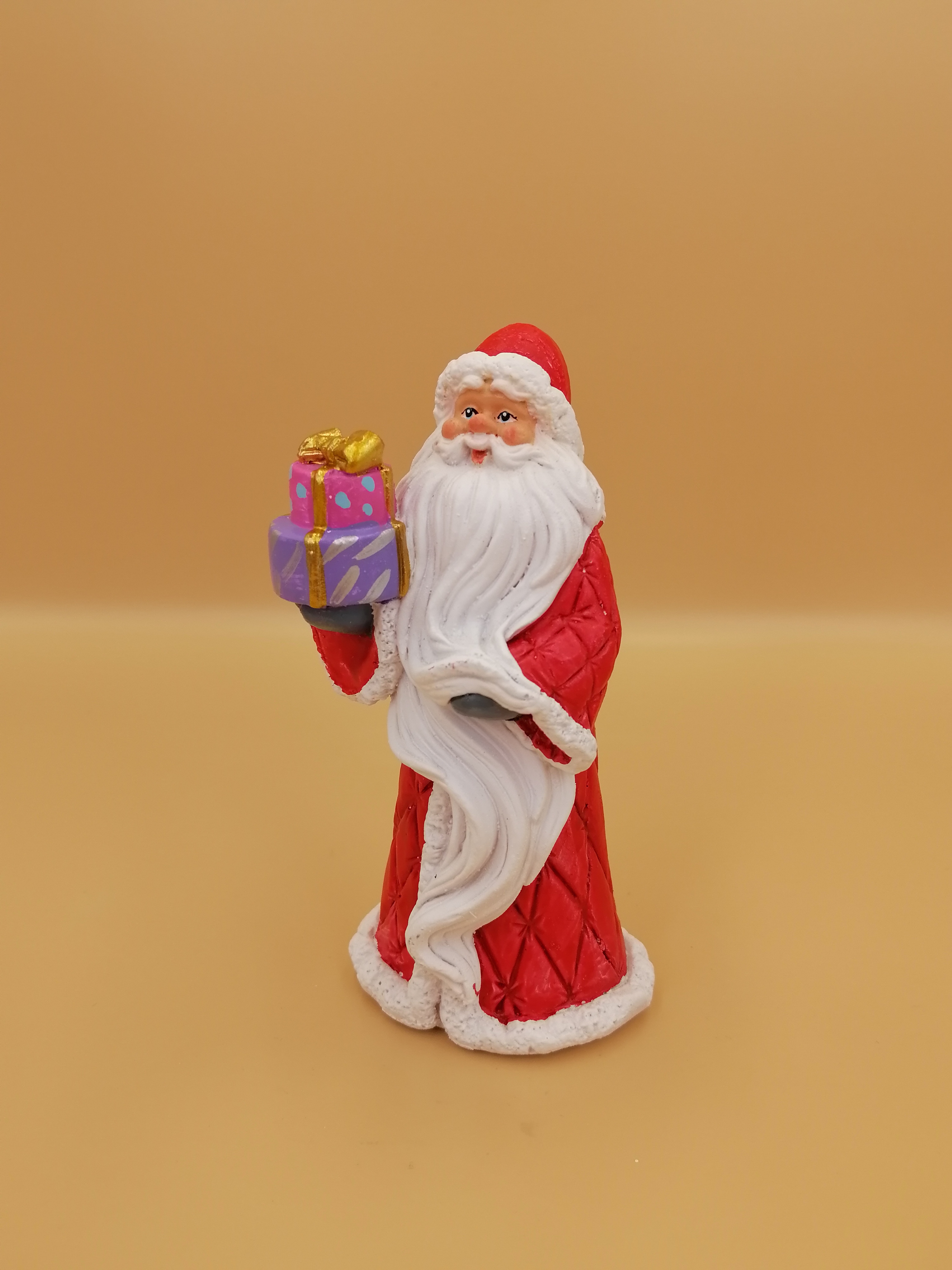 Фигура декоративная Дед Мороз (красный), 7*6*14см